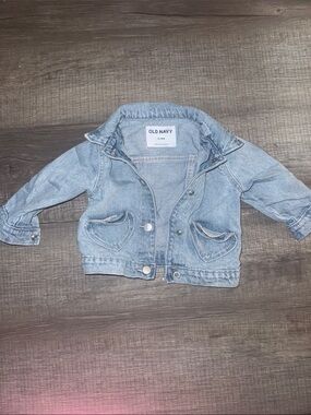 Old Navy Light Blue Toddler Denim Jacket with Heart Pockets